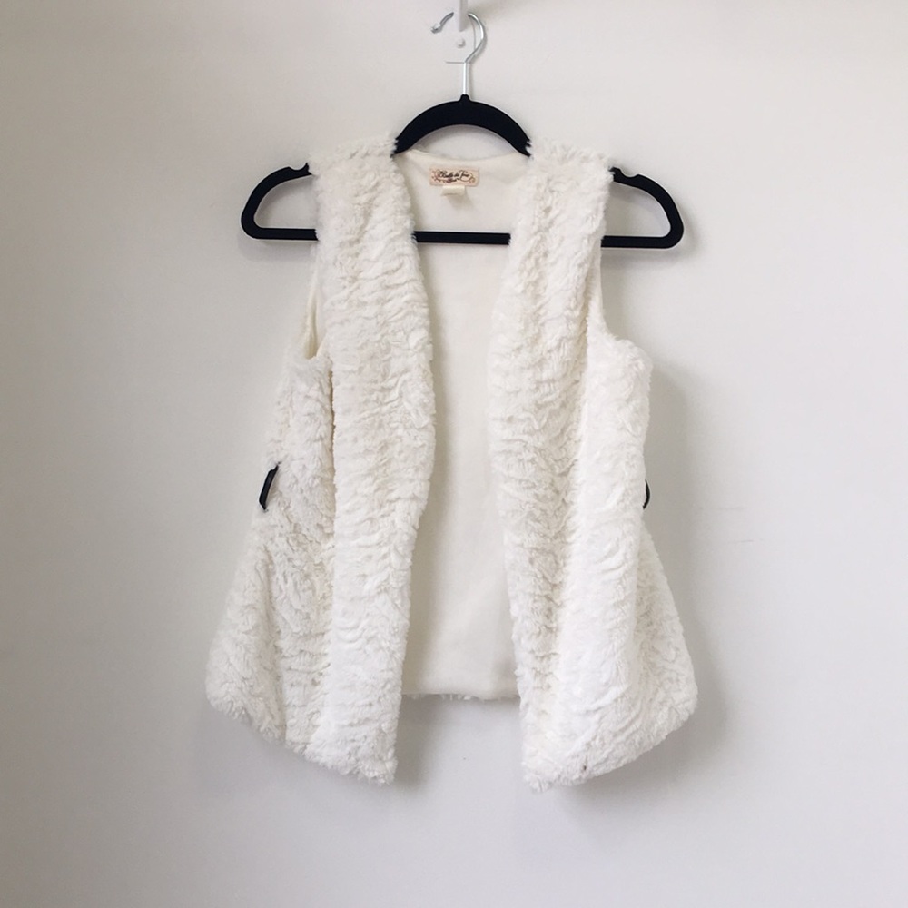 White vest